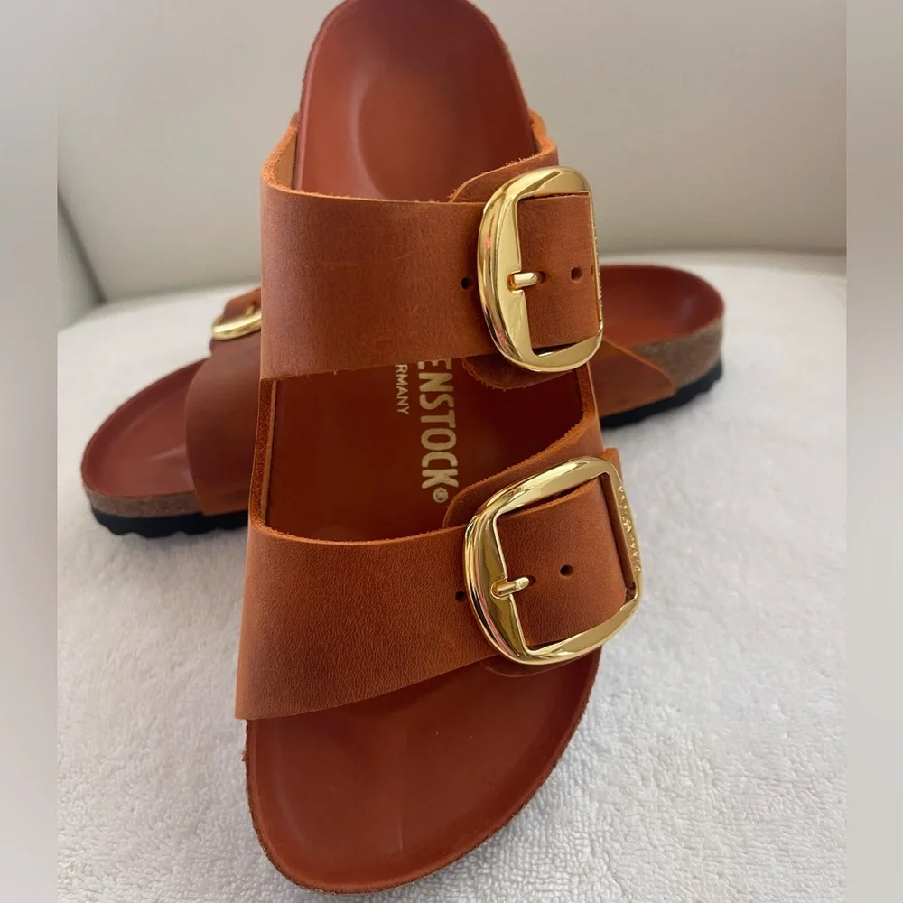 NEW BIRKENSTOCK ARIZONA BIG BUCKLE SLIDE SANDAL
BURNT ORANGE SIZE: 37 US6 - Picture 10 of 10